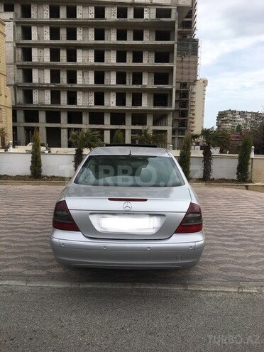 Mercedes E 220 2003, 246,546 km - 2.2 л - Bakı