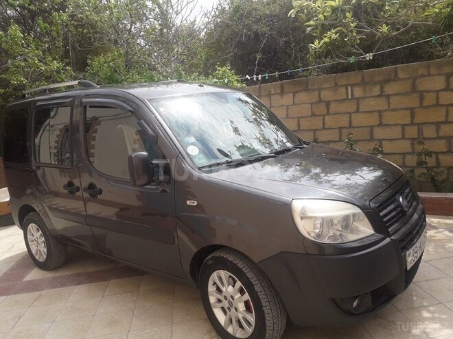 Fiat Doblo 2009, 199,260 km - 1.3 l - Bakı