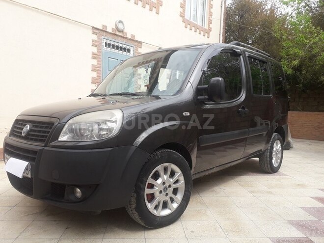 Fiat Doblo 2009, 199,260 km - 1.3 l - Bakı