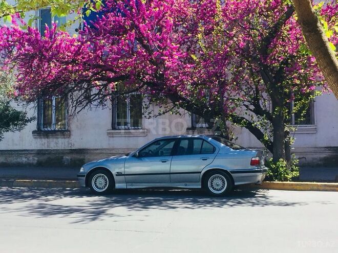 BMW 325 1992, 225,000 km - 2.5 l - Bakı