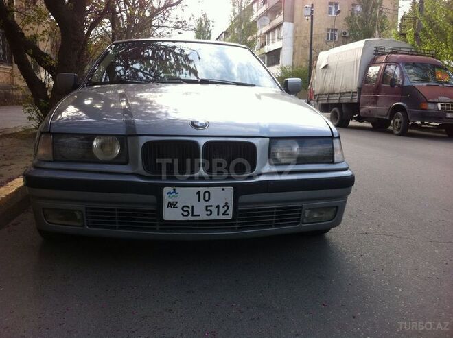 BMW 325 1992, 225,000 km - 2.5 l - Bakı