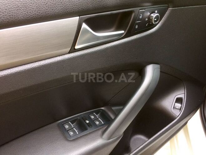 Volkswagen Passat 2015, 25,000 km - 1.8 l - Bakı