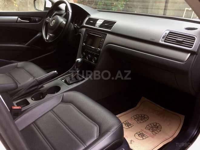 Volkswagen Passat 2015, 25,000 km - 1.8 l - Bakı