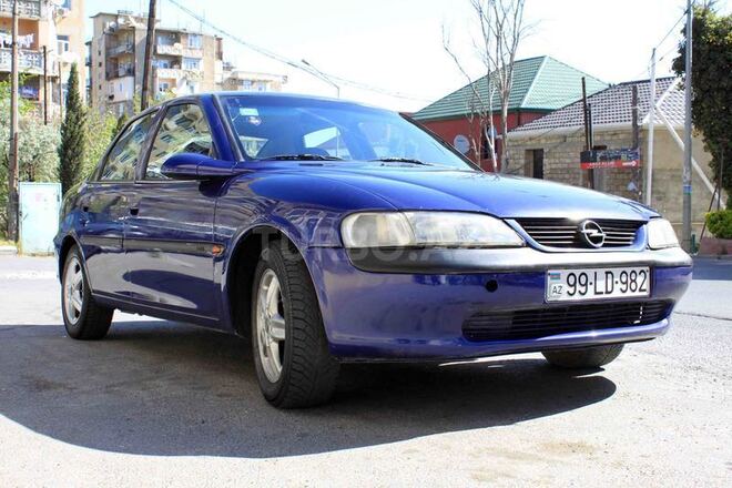Opel Vectra 1995, 250,000 km - 2.0 l - Bakı