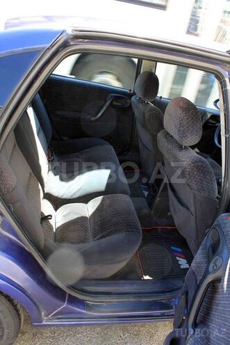 Opel Vectra 1995, 250,000 km - 2.0 l - Bakı