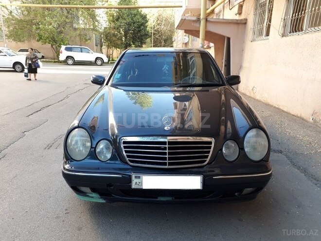 Mercedes E 240 1999, 282,828 km - 2.4 l - Bakı