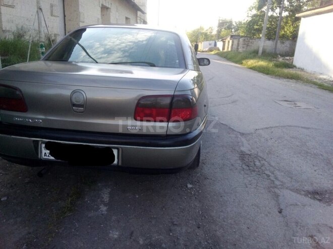 Opel Omega 1996, 330,000 km - 0.3 л - Bakı