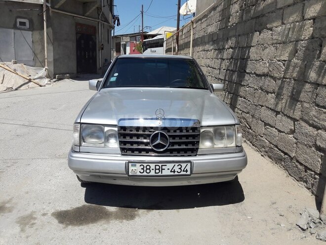 Mercedes E 200 1993, 453,800 km - 2.0 л - Bakı