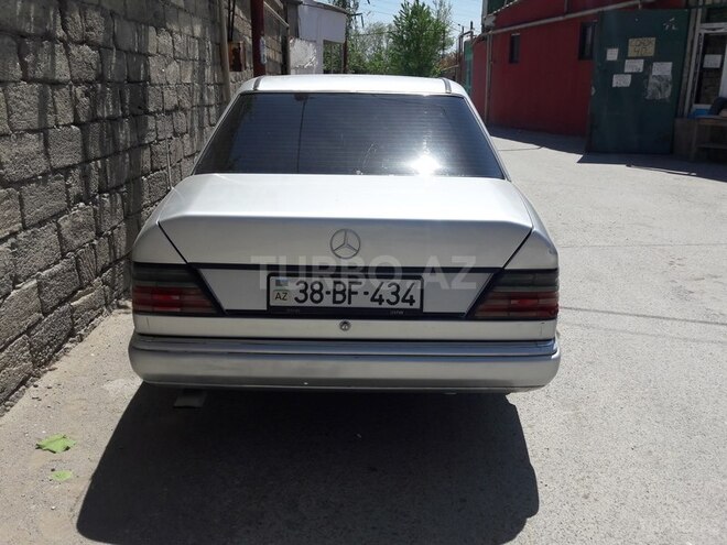 Mercedes E 200 1993, 453,800 km - 2.0 л - Bakı