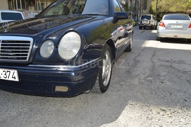Mercedes E 200 1996, 250,000 km - 2.0 л - Bakı