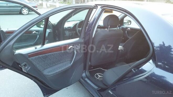 Mercedes C 240 2001, 224,000 km - 2.6 л - Sumqayıt