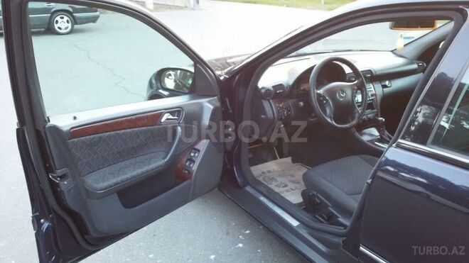 Mercedes C 240 2001, 224,000 km - 2.6 л - Sumqayıt