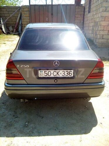 Mercedes C 250 1996, 300,000 km - 2.5 l - Sumqayıt