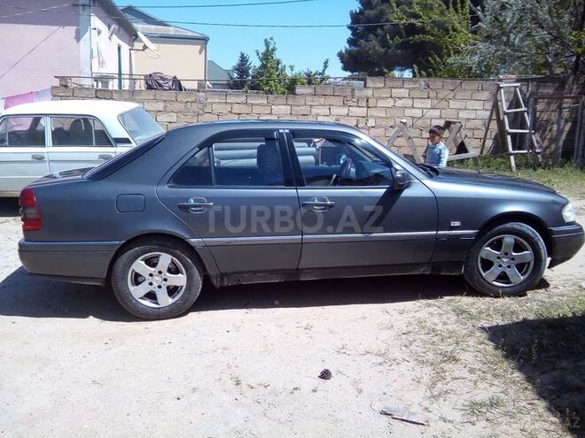 Mercedes C 250 1996, 300,000 km - 2.5 l - Sumqayıt
