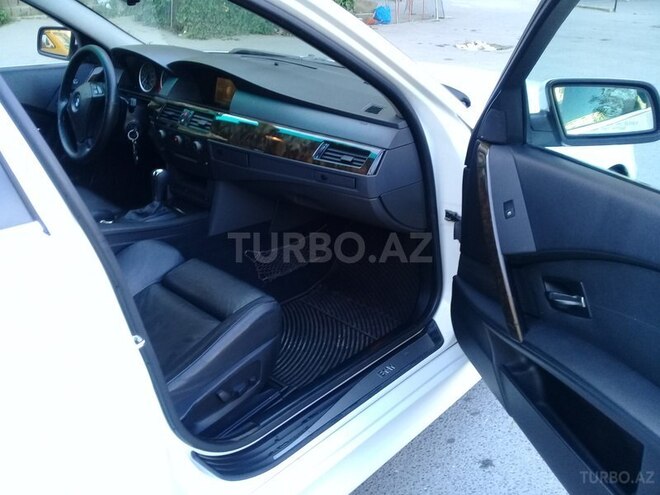 BMW 530 2004, 284,000 km - 3.0 l - Bakı