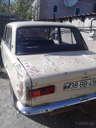 LADA (VAZ) 21011 1980, 350,000 km - 1.3 л - Qusar