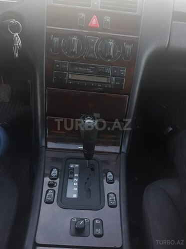 Mercedes E 230 1996, 227,800 km - 2.3 l - Sumqayıt
