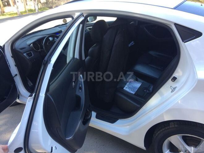 Hyundai Elantra 2011, 135,755 km - 1.8 l - Bakı