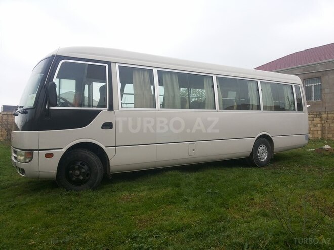 Mitsubishi Rosa 2009, 600,000 km - 4.3 l - Bakı
