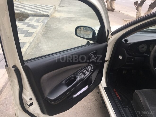 Nissan Sunny 2006, 160,000 km - 1.3 l - Bakı