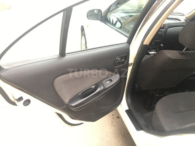 Nissan Sunny 2006, 160,000 km - 1.3 l - Bakı