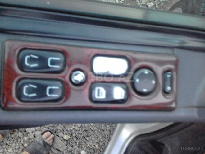 Mercedes Vito 2001, 366,000 km - 0.3 l - Mingəçevir