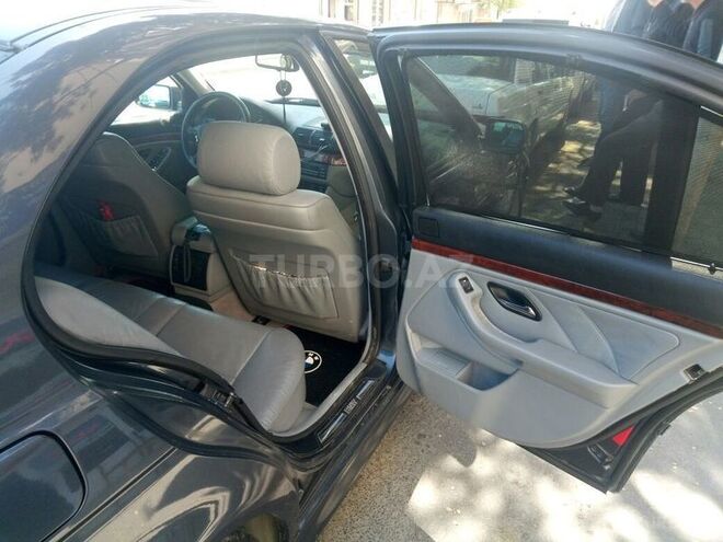 BMW 528 1996, 275,000 km - 2.8 l - Bakı