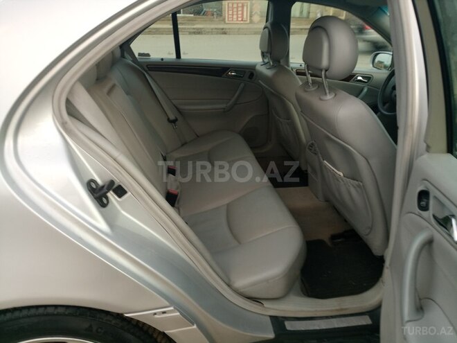 Mercedes C 200 2001, 20,600 km - 2.0 l - Qusar
