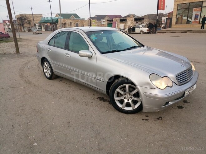 Mercedes C 200 2001, 20,600 km - 2.0 l - Qusar