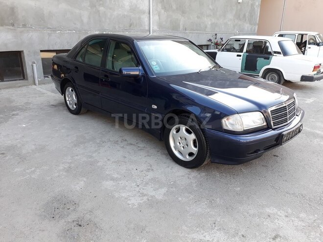 Mercedes C 180 2000, 210,000 km - 1.8 l - Gəncə
