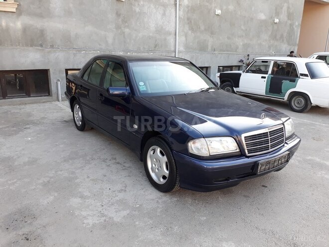 Mercedes C 180 2000, 210,000 km - 1.8 l - Gəncə