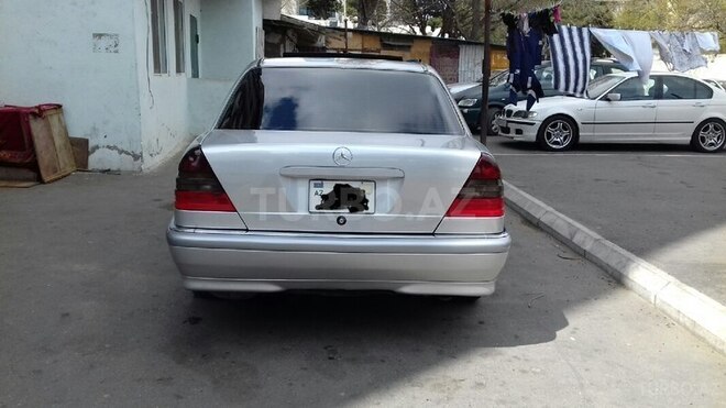 Mercedes C 230 1998, 230,000 km - 2.3 л - Bakı