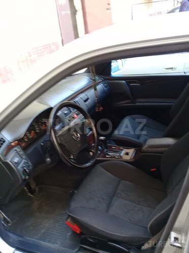 Mercedes E 230 1995, 341,200 km - 2.3 l - Bakı