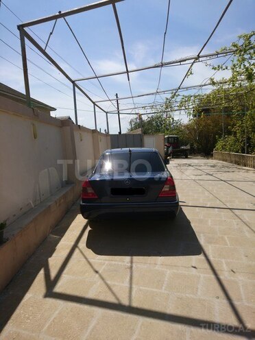 Mercedes C 220 1995, 290,000 km - 0.2 l - Bakı
