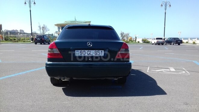 Mercedes C 230 1997, 290,000 km - 2.3 l - Sumqayıt