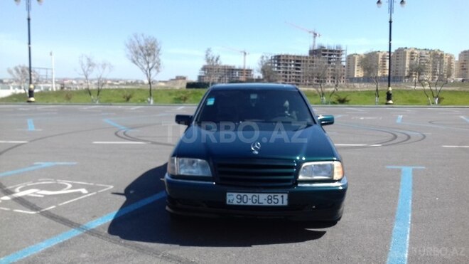Mercedes C 230 1997, 290,000 km - 2.3 l - Sumqayıt