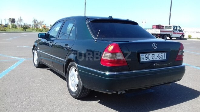 Mercedes C 230 1997, 290,000 km - 2.3 l - Sumqayıt