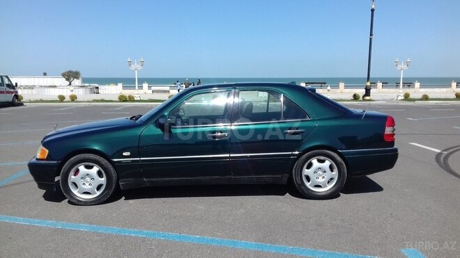 Mercedes C 230 1997, 290,000 km - 2.3 l - Sumqayıt