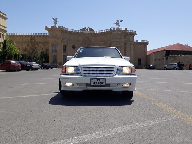 Mercedes C 230 1999, 220,000 km - 2.3 l - Bakı