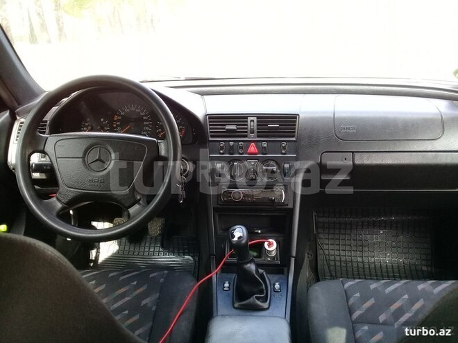 Mercedes C 180 1999, 300,000 km - 1.8 l - Bakı