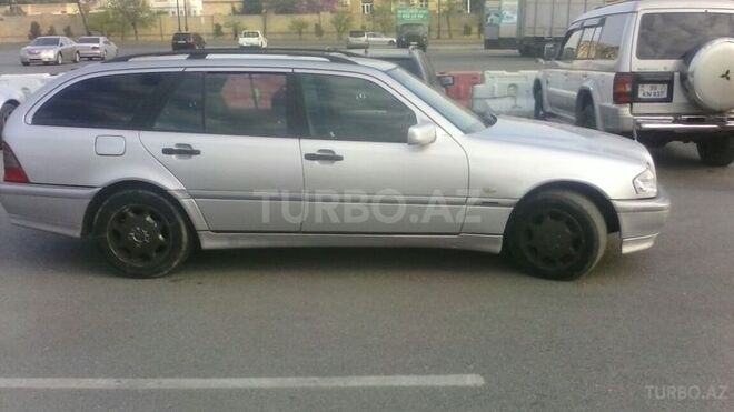 Mercedes C 180 1999, 300,000 km - 1.8 l - Bakı