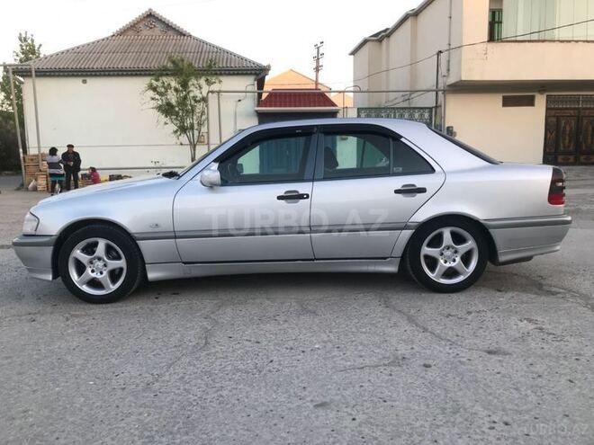 Mercedes C 220 1998, 299,800 km - 2.2 l - Bakı