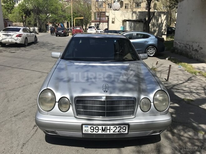 Mercedes E 300 1995, 276,677 km - 3.0 л - Bakı