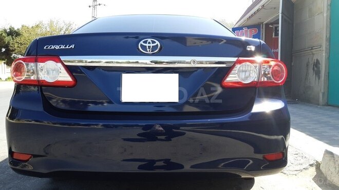 Toyota Corolla 2013, 135,000 km - 1.8 l - Bakı
