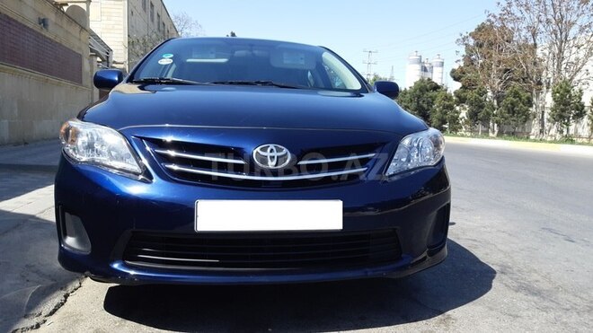 Toyota Corolla 2013, 135,000 km - 1.8 l - Bakı
