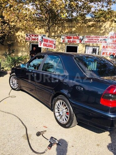 Mercedes C 200 1997, 271,172 km - 2.0 l - Bakı