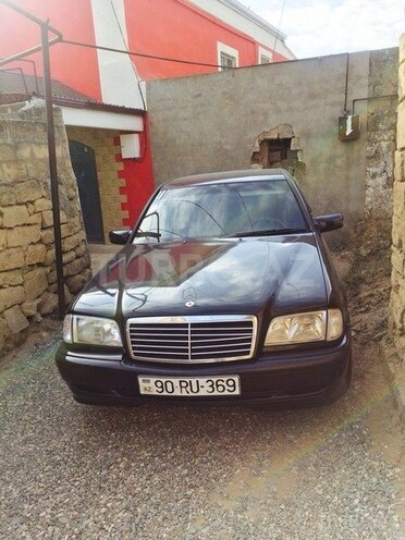 Mercedes C 200 1997, 271,172 km - 2.0 l - Bakı