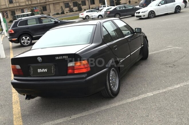 BMW 325 1995, 400,000 km - 2.5 l - Bakı