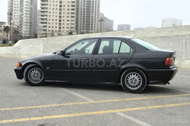 BMW 325 1995, 400,000 km - 2.5 l - Bakı