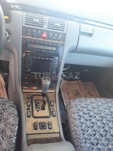 Mercedes E 280 2001, 237,000 km - 2.8 l - Göyçay